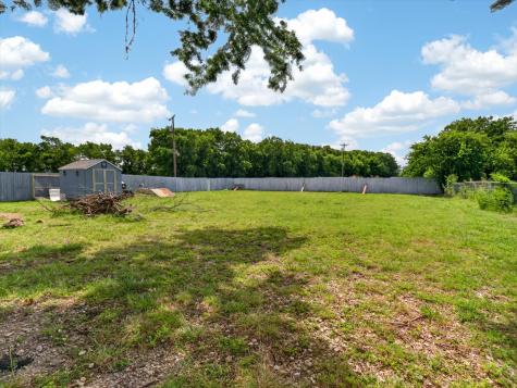 225 Cobb Avenue Van Alstyne TX 75495