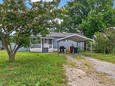 225 Cobb Avenue Van Alstyne TX 75495
