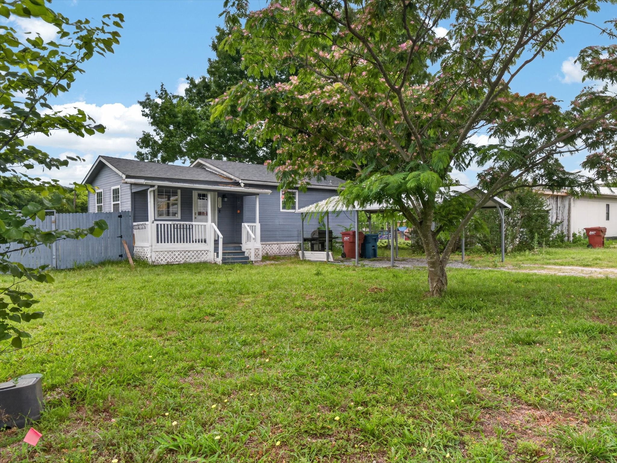 225 Cobb Avenue Van Alstyne TX 75495