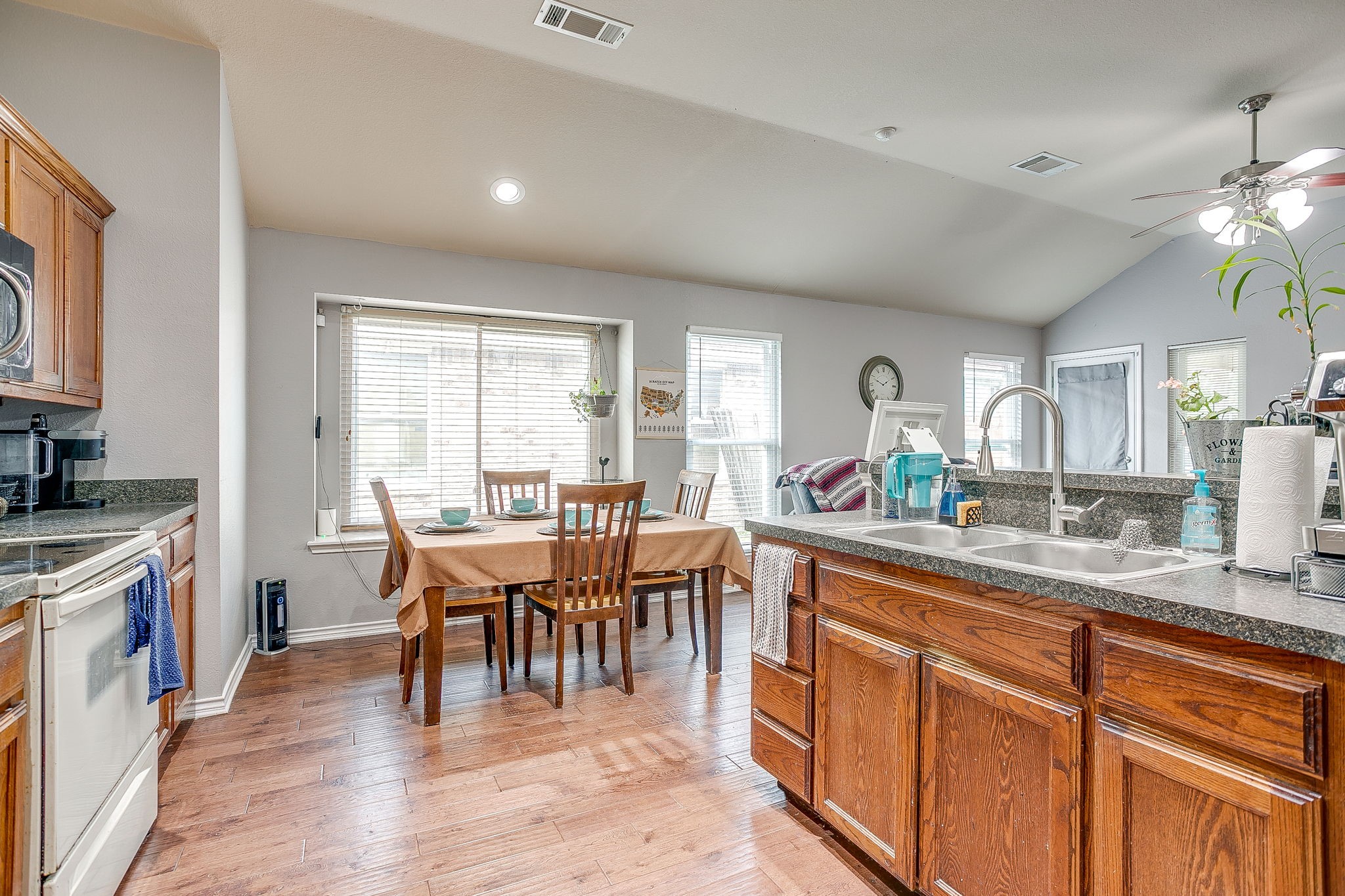 3321 Royal Crest Drive Fort Worth TX 76140