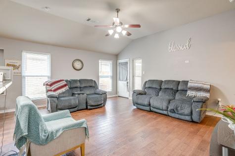 3321 Royal Crest Drive Fort Worth TX 76140