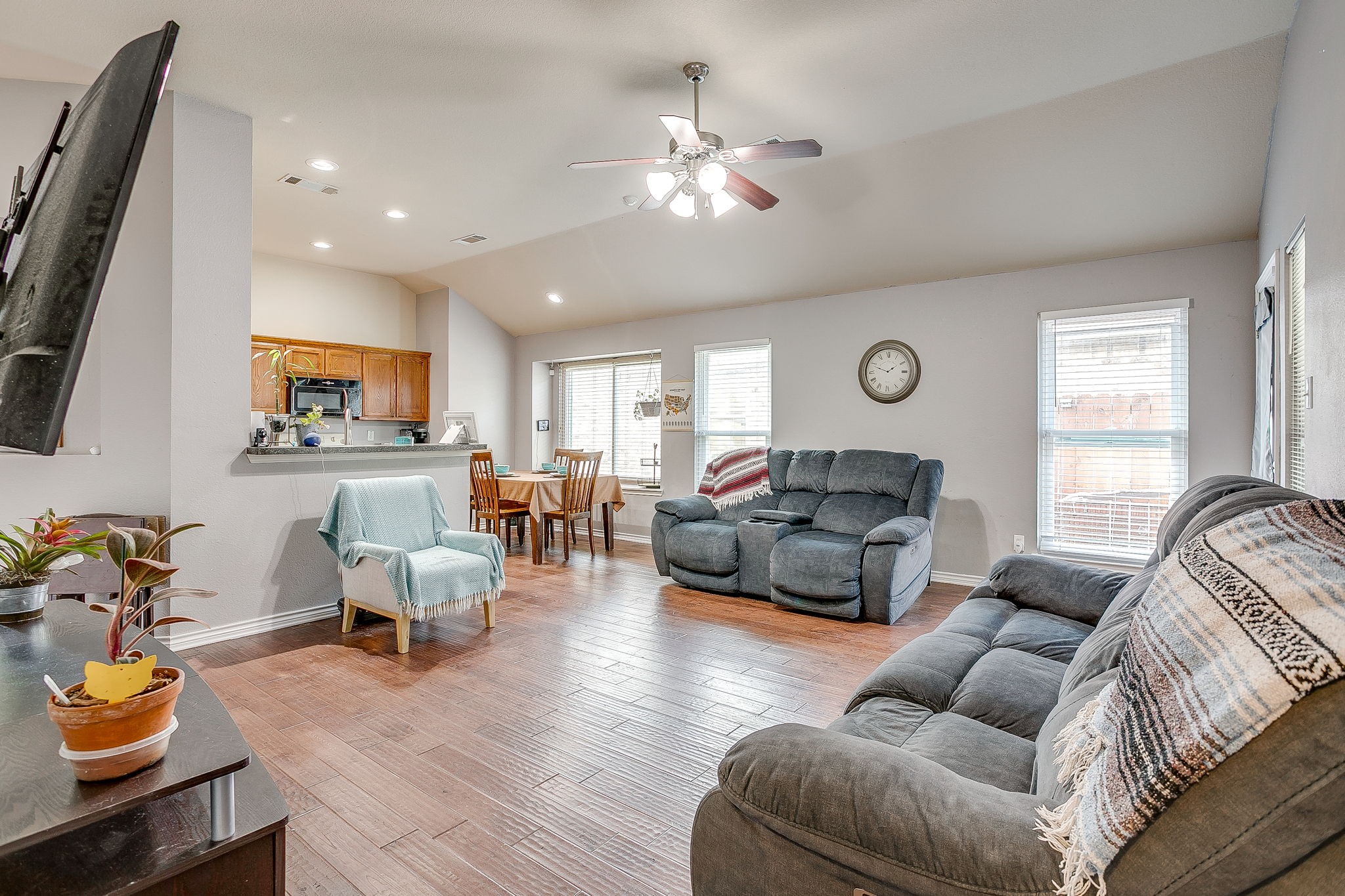 3321 Royal Crest Drive Fort Worth TX 76140