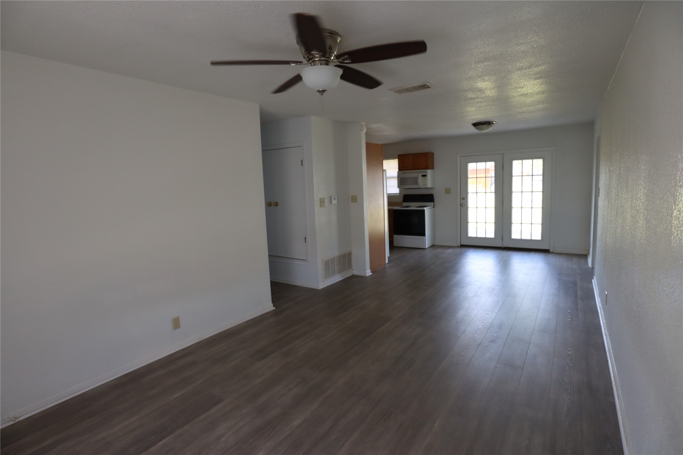1223 Meadowbrook Street Ranger TX 76470