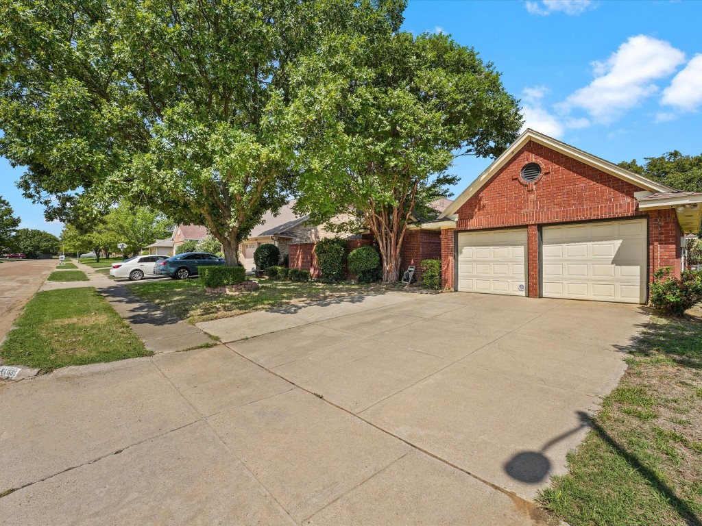 4105 Brownwood Lane Arlington TX 76017