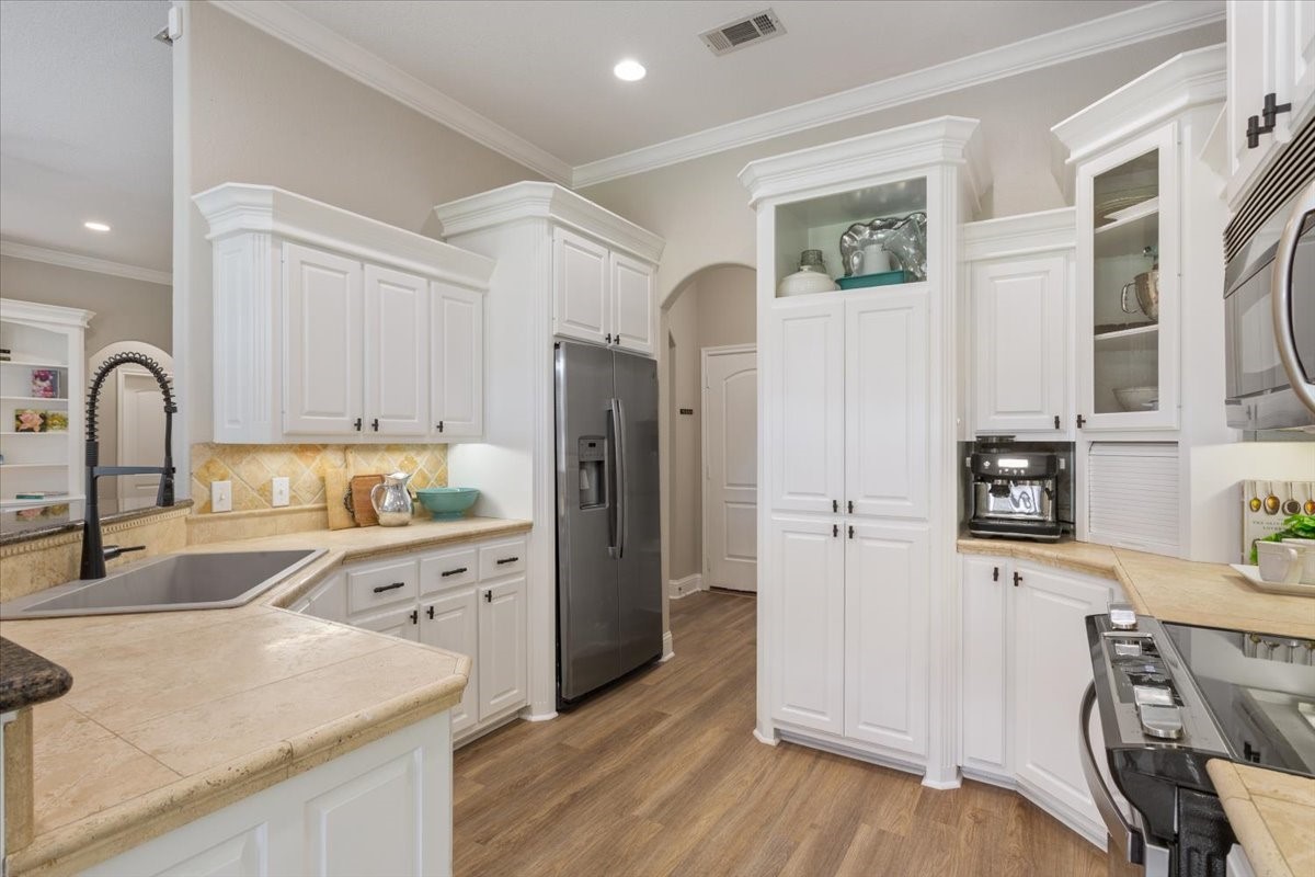 302 Edinburgh Waco TX 76712