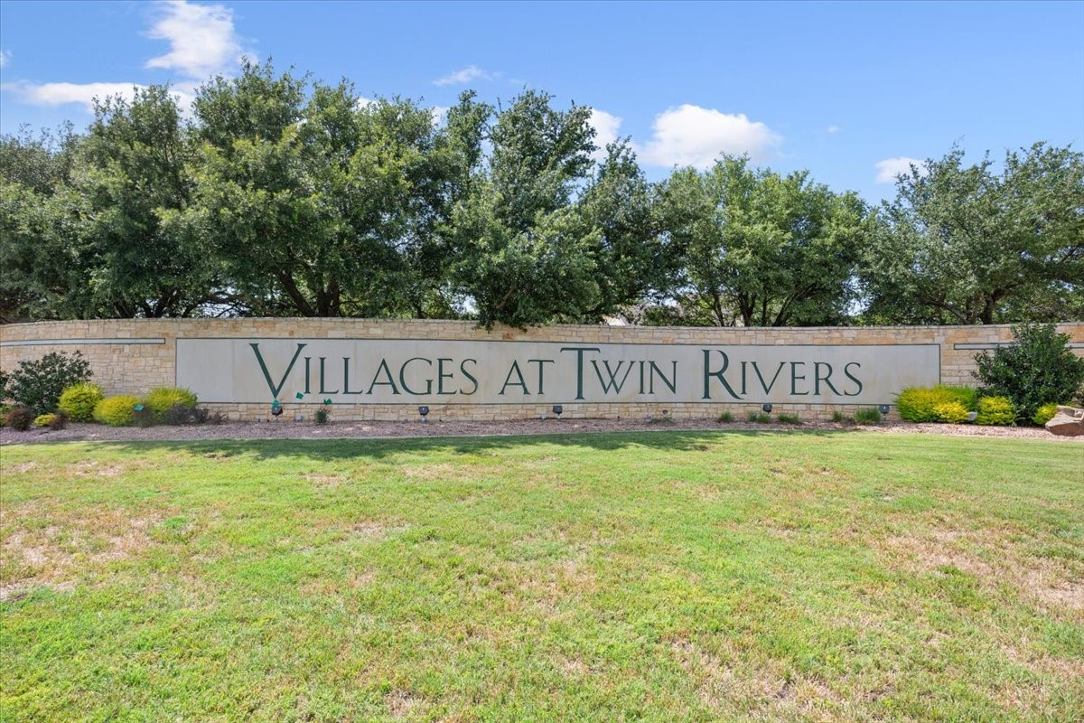 302 Edinburgh Waco TX 76712