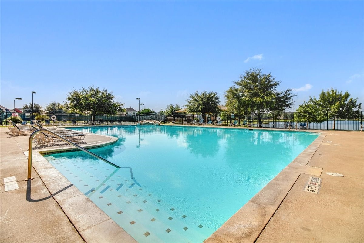 302 Edinburgh Waco TX 76712