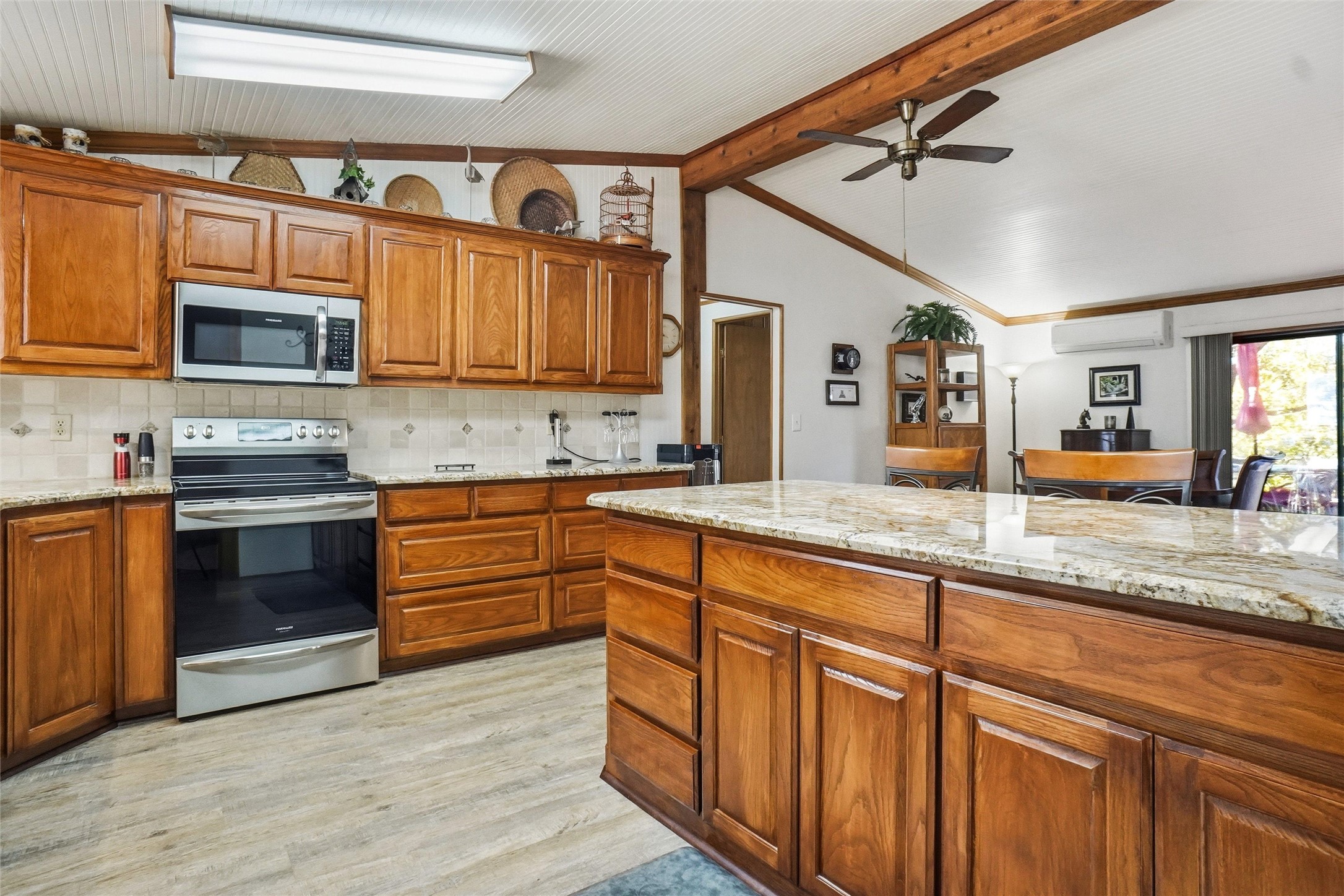 373 County Road 1742 Chico TX 76431