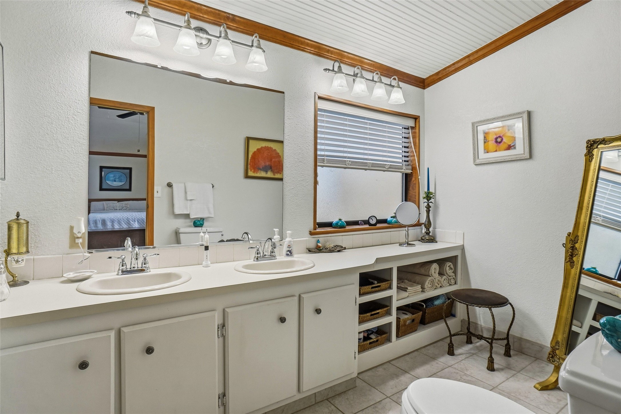 373 County Road 1742 Chico TX 76431
