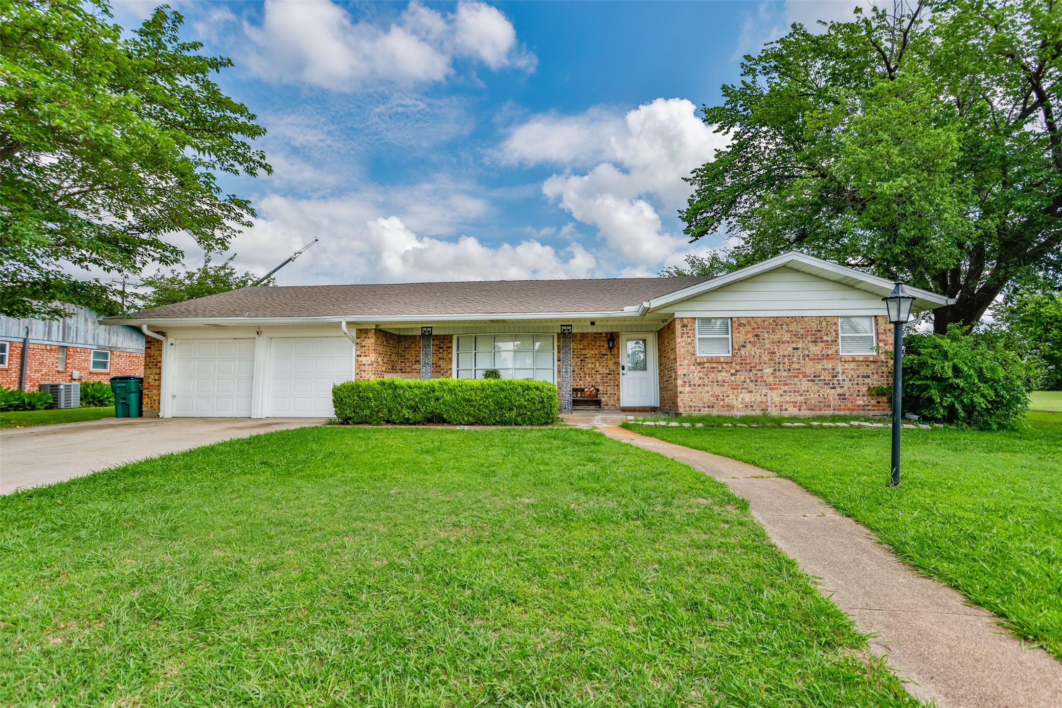 1808 College Street Gainesville TX 76240