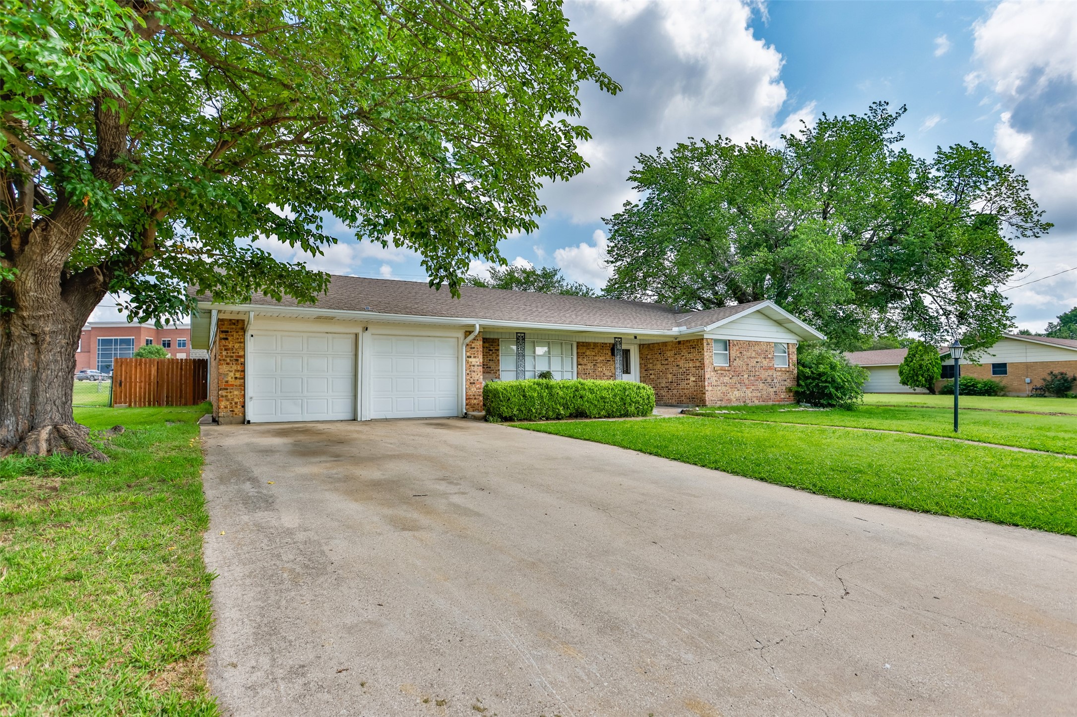 1808 College Street Gainesville TX 76240