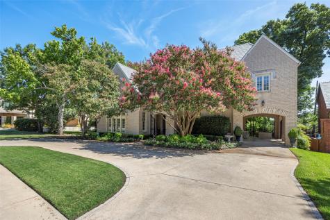2321 Medford Court E Fort Worth TX 76109