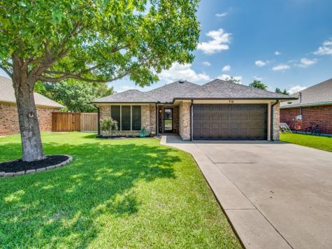 712 Park Place Whitesboro TX 76273