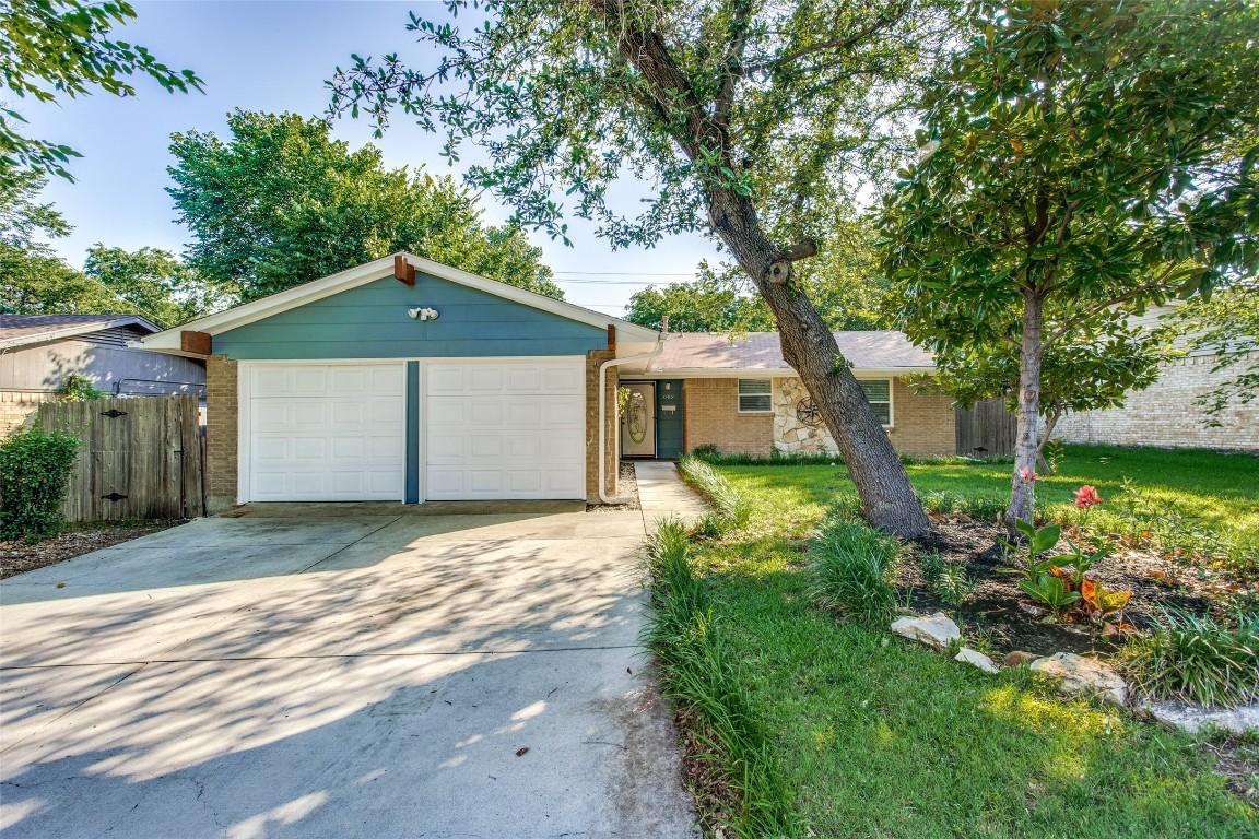1109 Woodcrest Drive Garland TX 75040