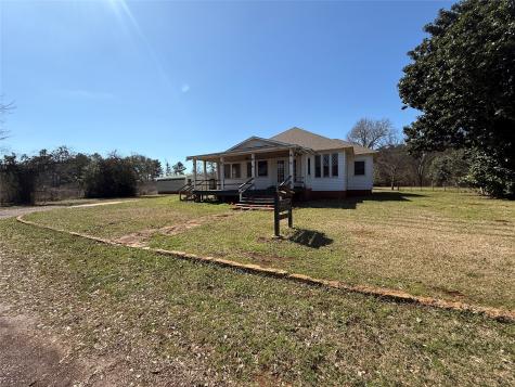 220 Blanton Street Alto TX 75925