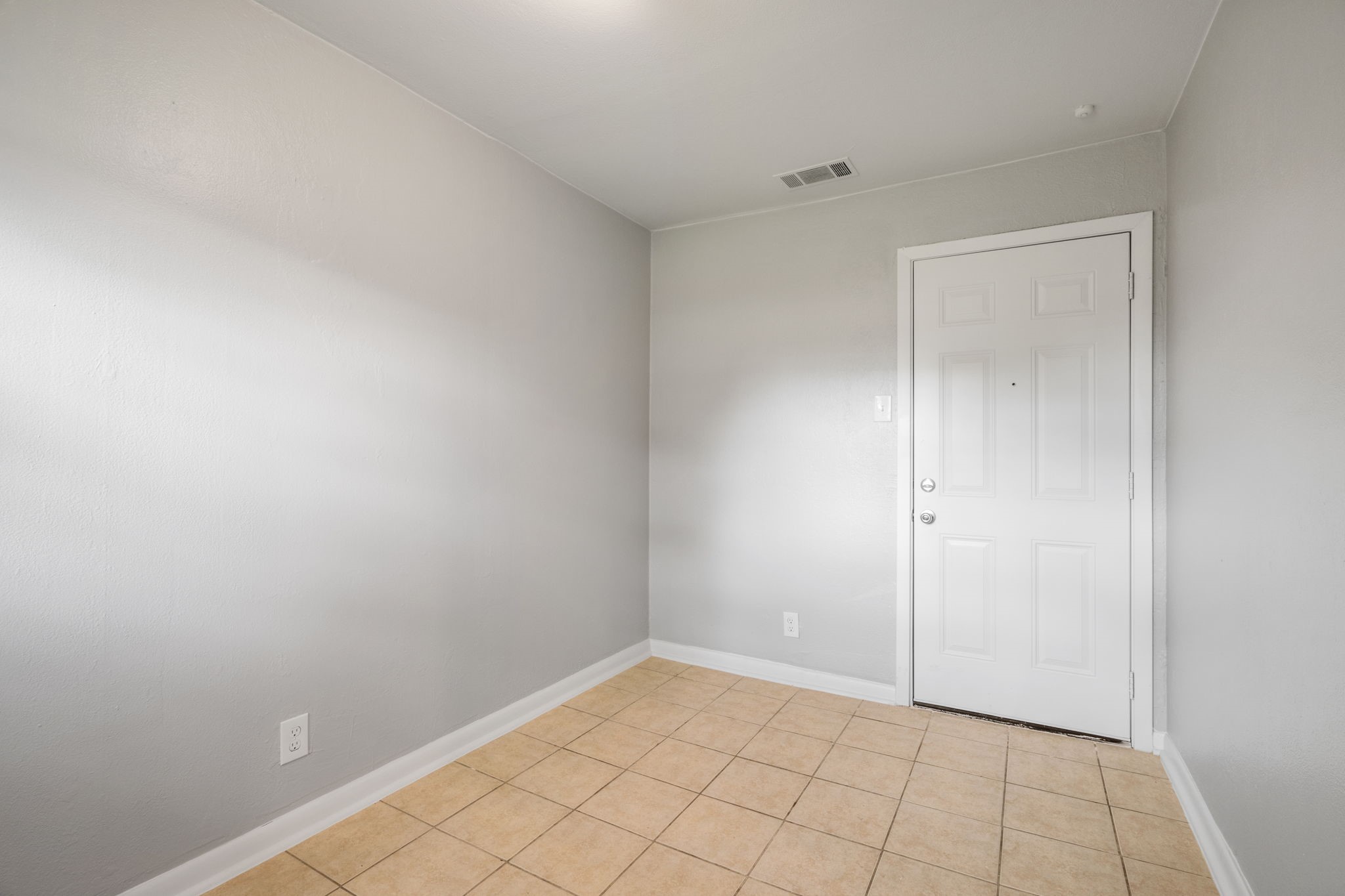 3814 Golden Hills Drive Dallas TX 75241