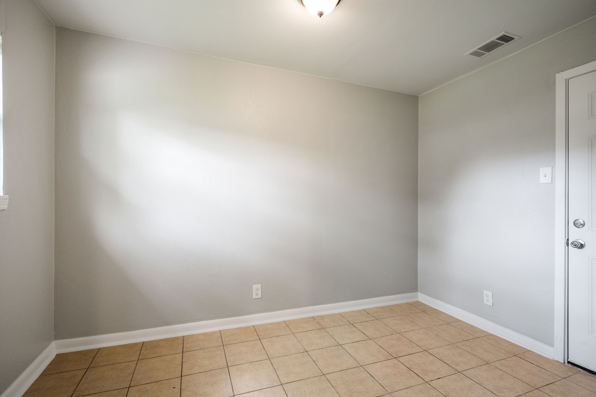 3814 Golden Hills Drive Dallas TX 75241