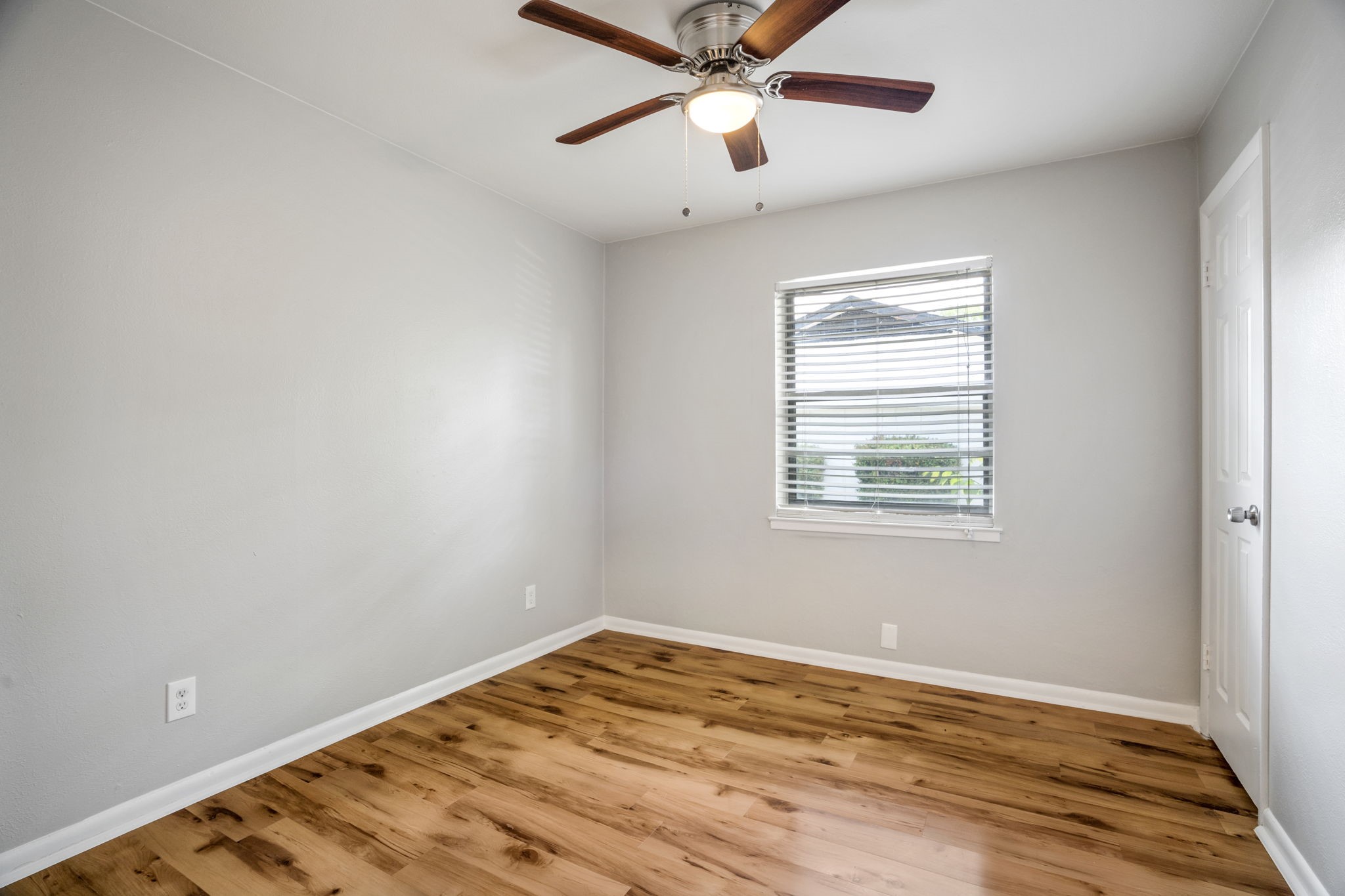 3814 Golden Hills Drive Dallas TX 75241