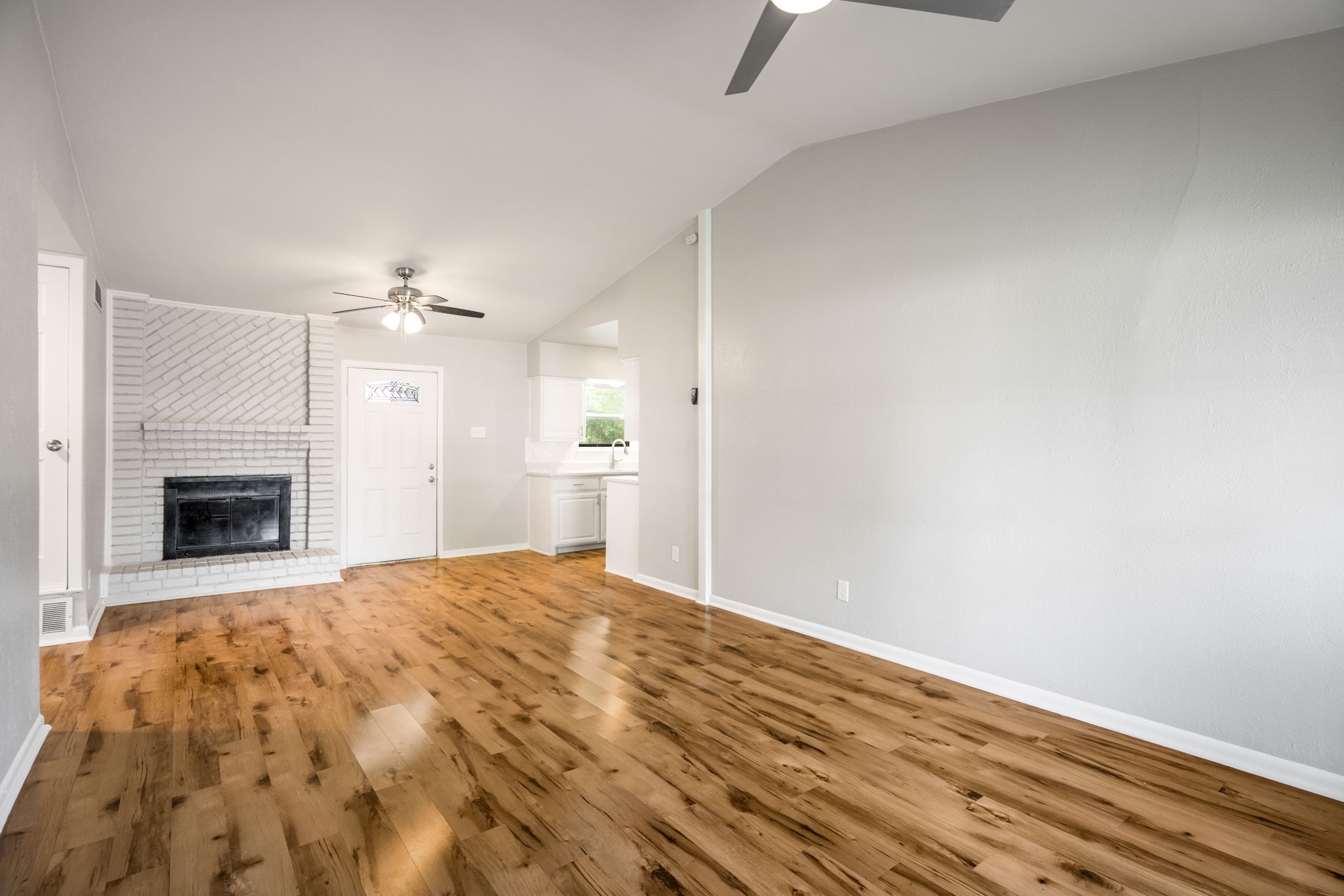 3814 Golden Hills Drive Dallas TX 75241