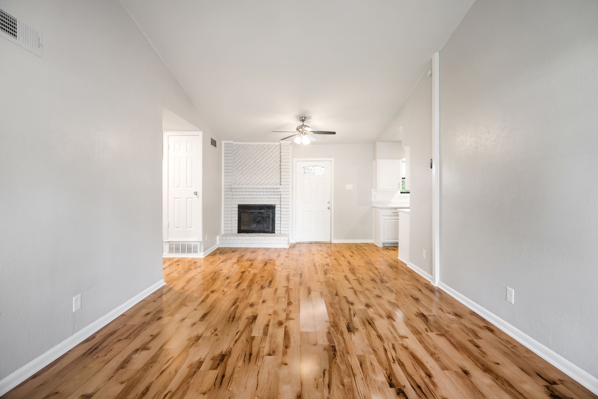 3814 Golden Hills Drive Dallas TX 75241