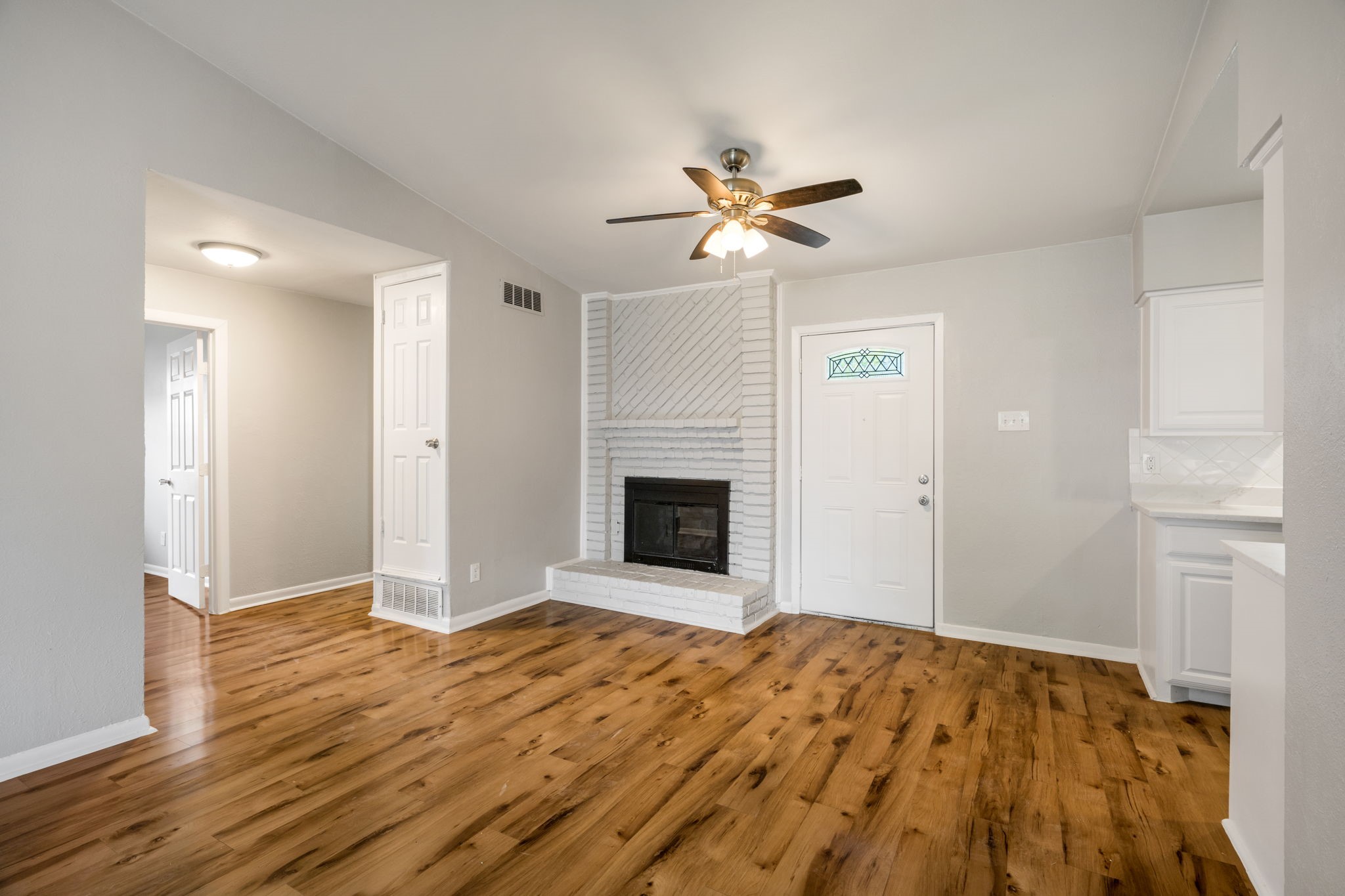 3814 Golden Hills Drive Dallas TX 75241