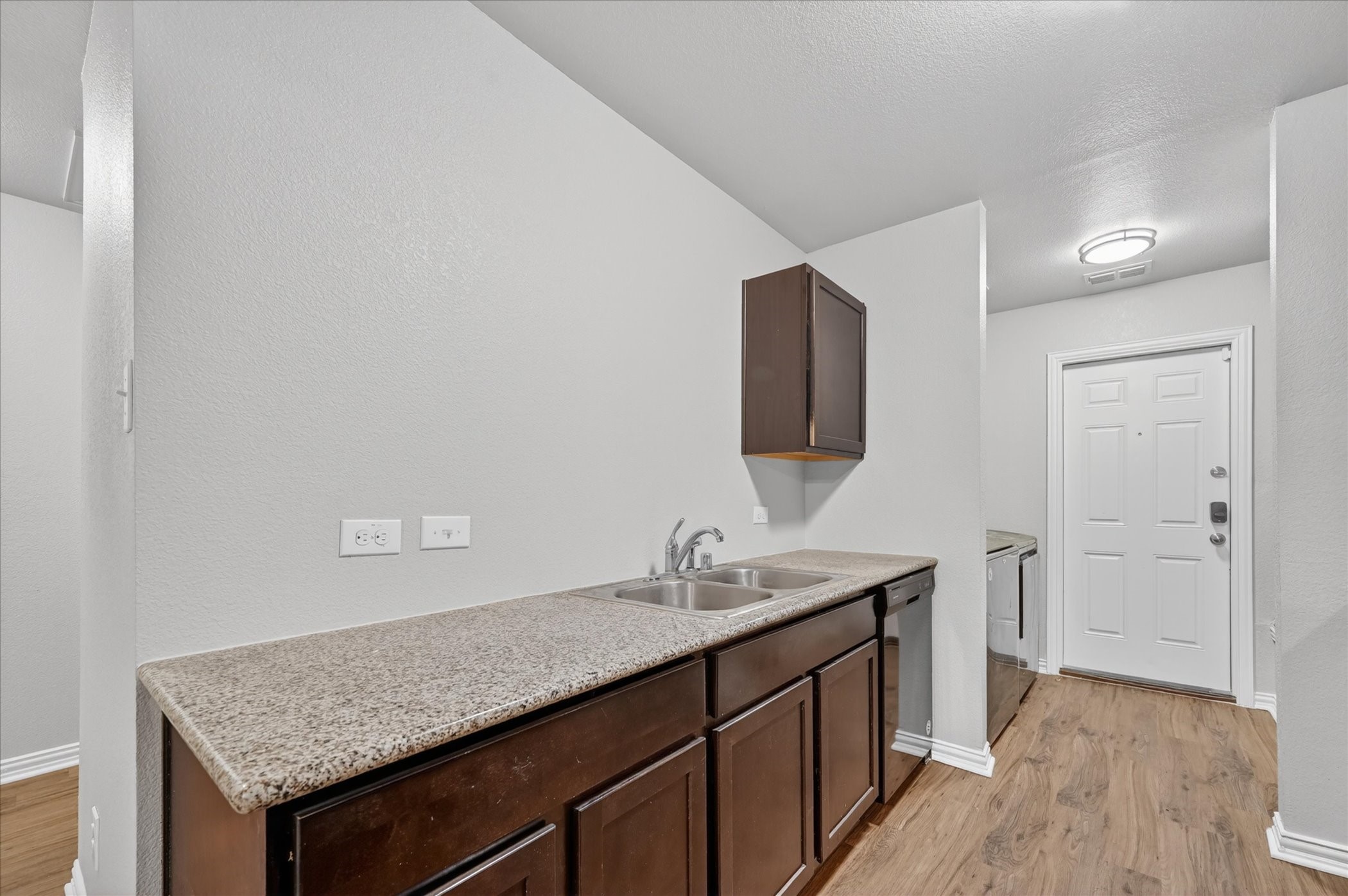 1249 Lindale Terrace Pelican Bay TX 76020