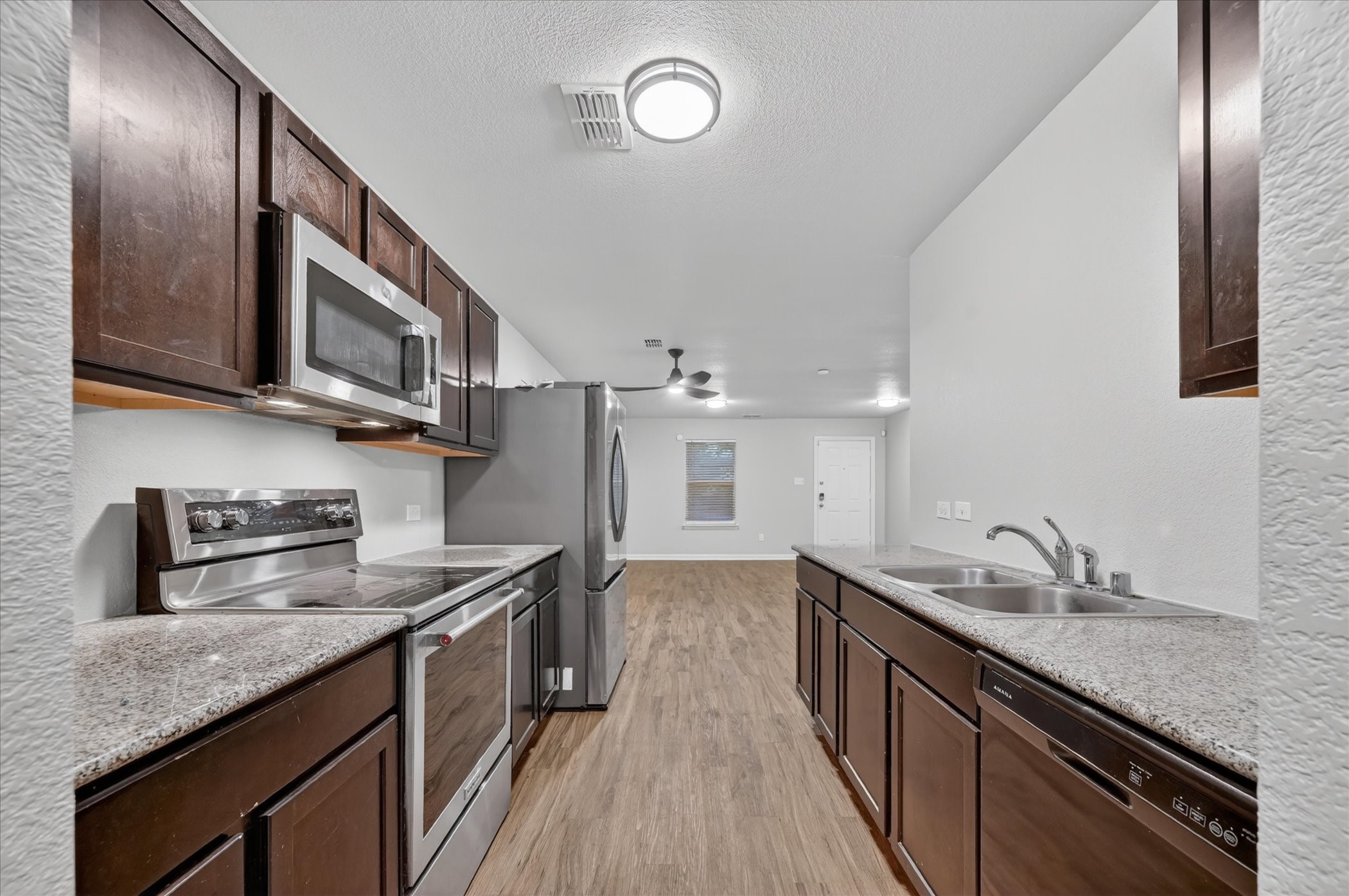 1249 Lindale Terrace Pelican Bay TX 76020
