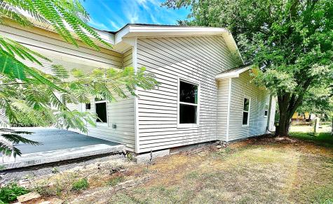 805 W 12th Street Cisco TX 76437