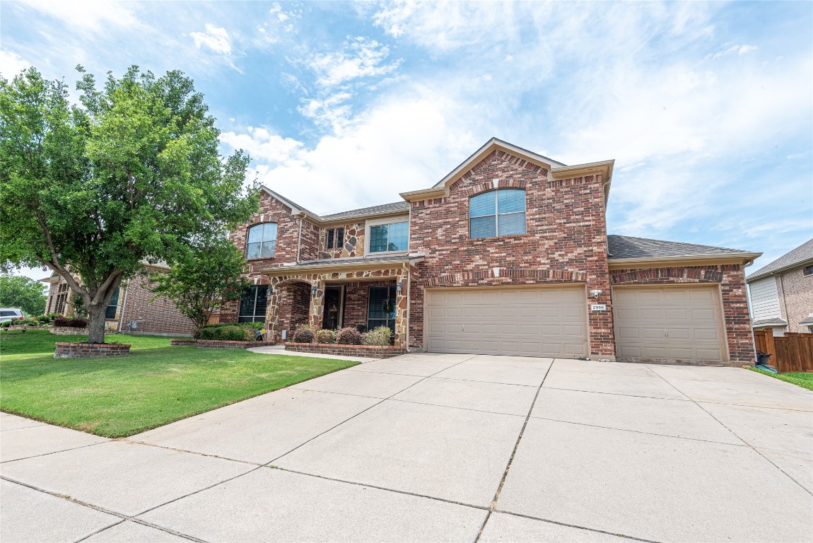 2956 Bandera Grand Prairie TX 75054