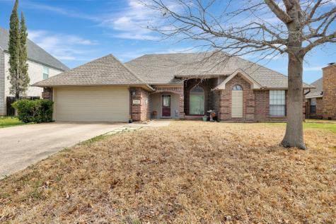 5604 Guadalajara Drive North Richland Hills TX 76180