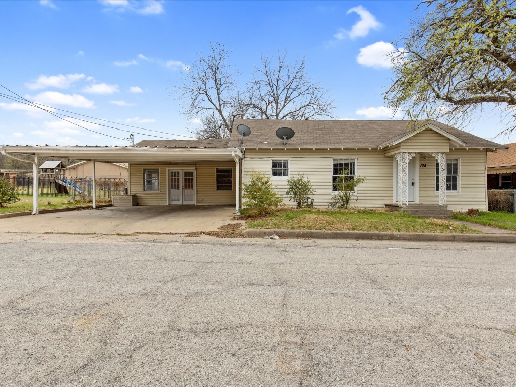105 NW 9th Street Mineral Wells TX 76067