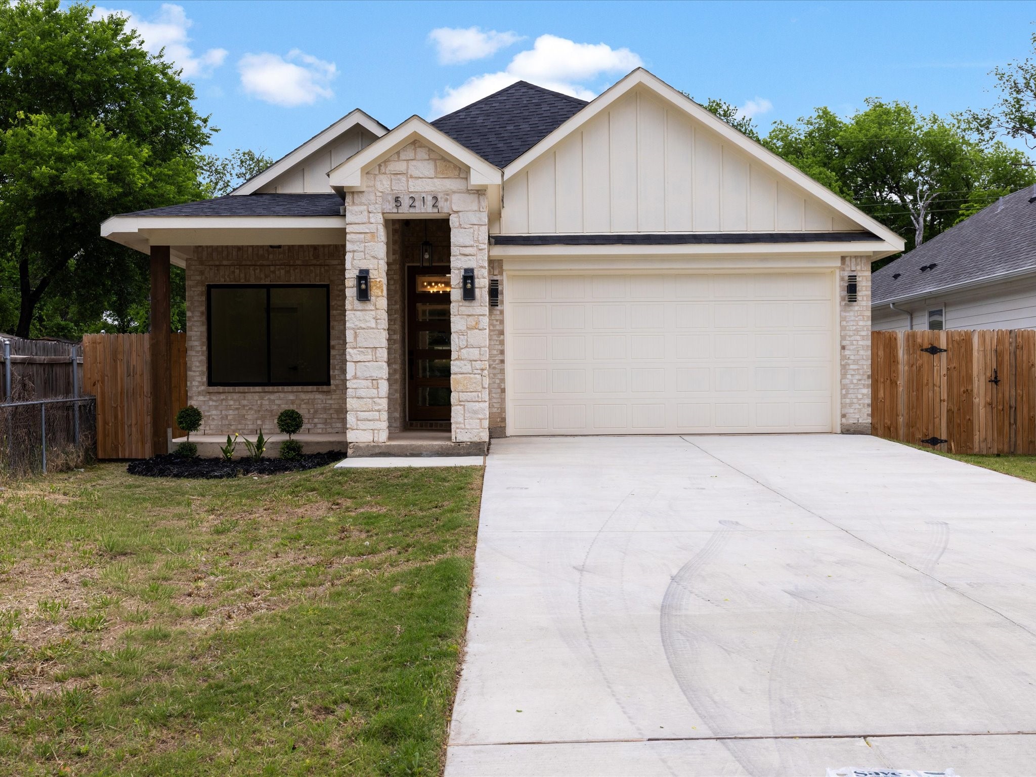 5212 Crowley Street Sansom Park TX 76114