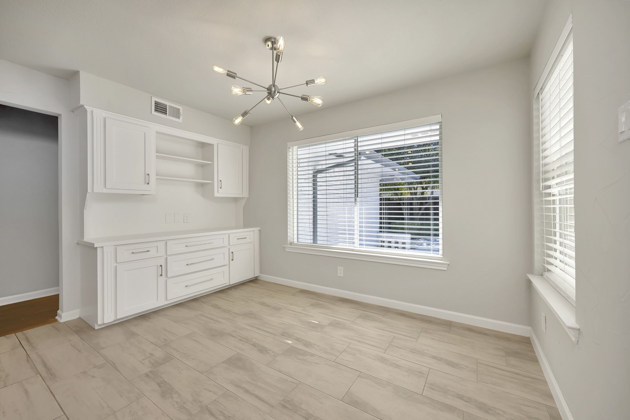 4566 Thunder Road Dallas TX 75244