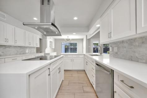 4566 Thunder Road Dallas TX 75244