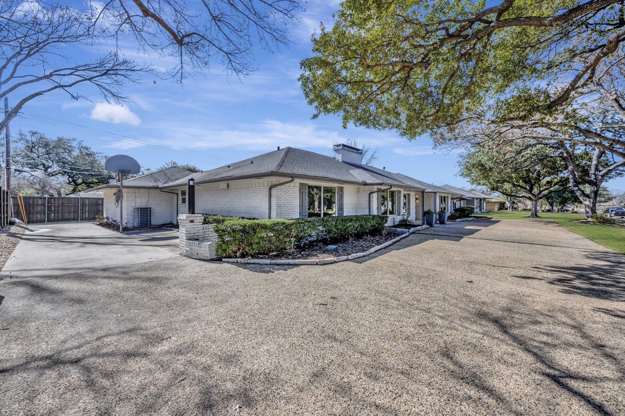 4566 Thunder Road Dallas TX 75244