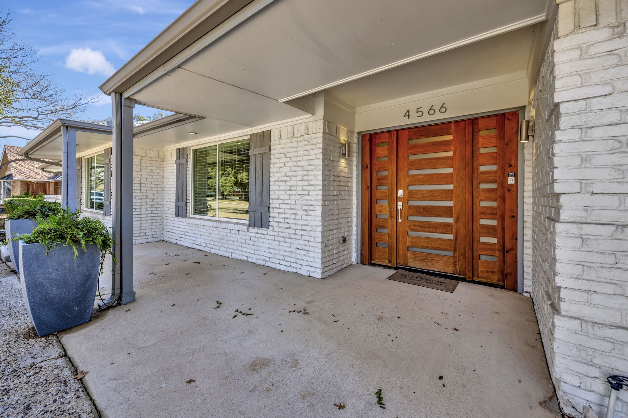 4566 Thunder Road Dallas TX 75244