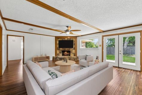 2100 Sandy Lane Irving TX 75060