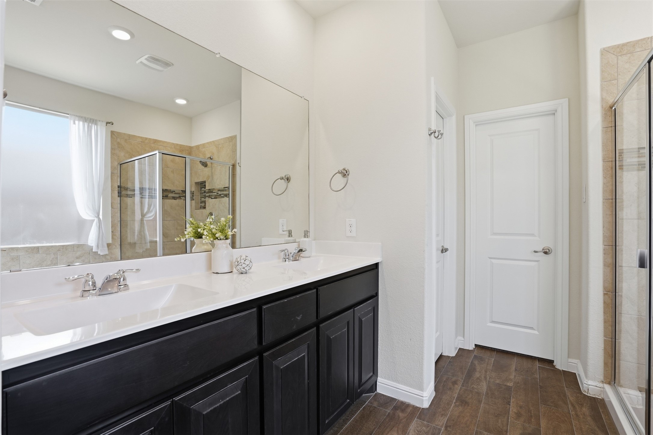 1502 Livermore Lane Cleburne TX 76033