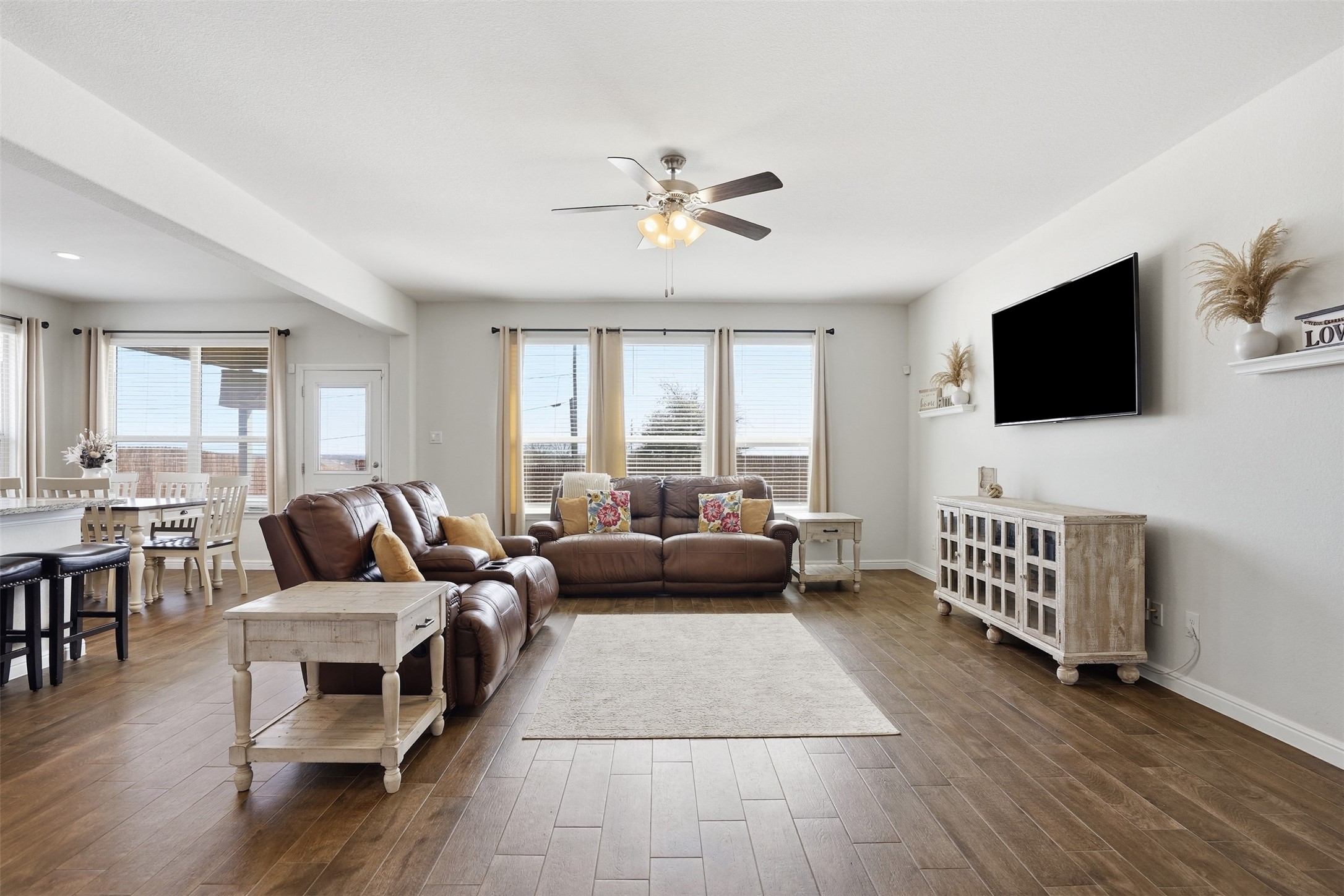 1502 Livermore Lane Cleburne TX 76033