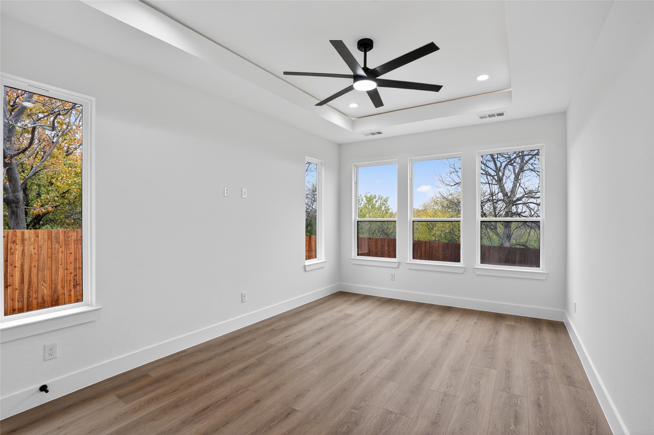 2007 N Montclair Avenue Dallas TX 75208