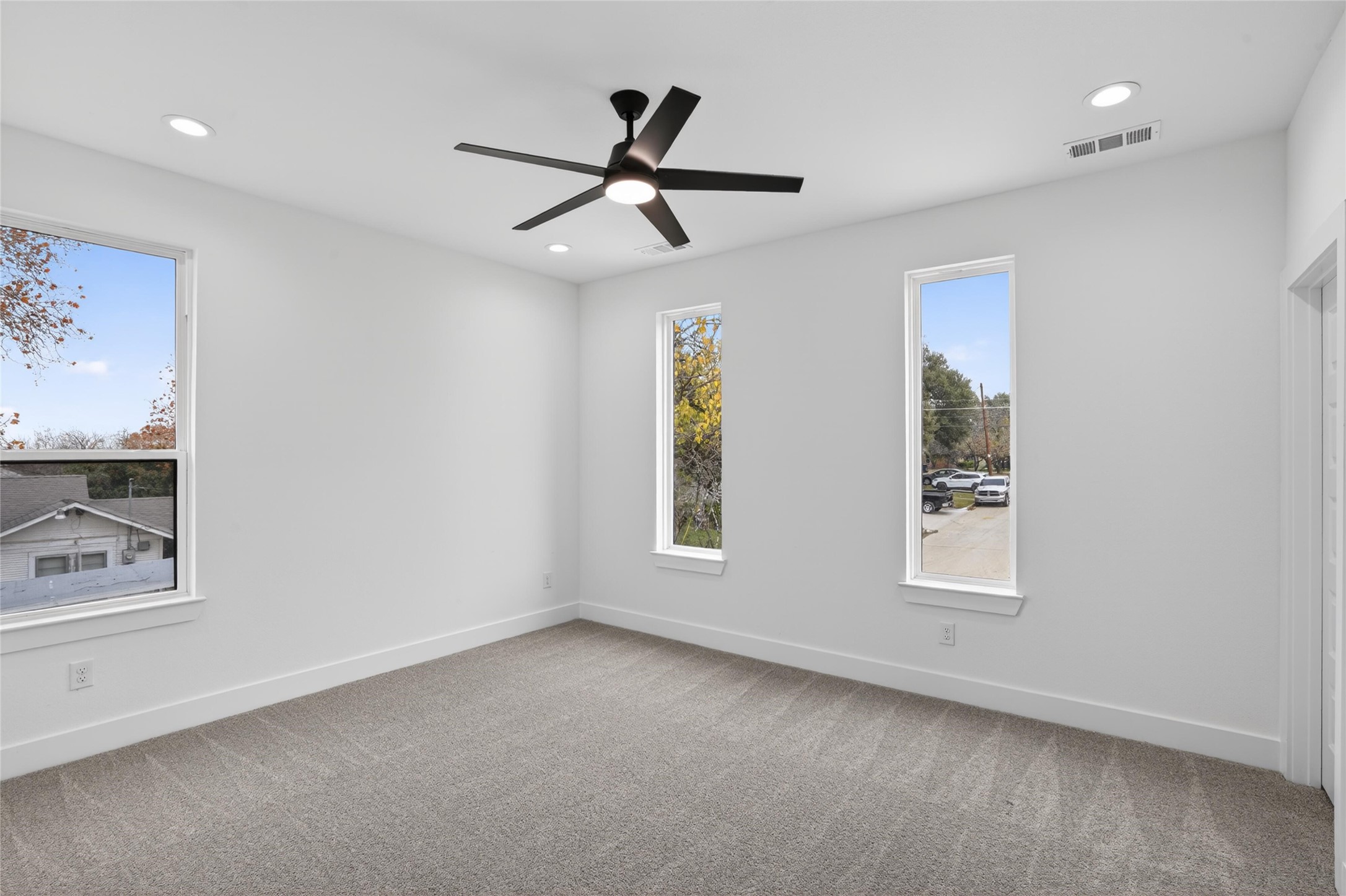 2007 N Montclair Avenue Dallas TX 75208