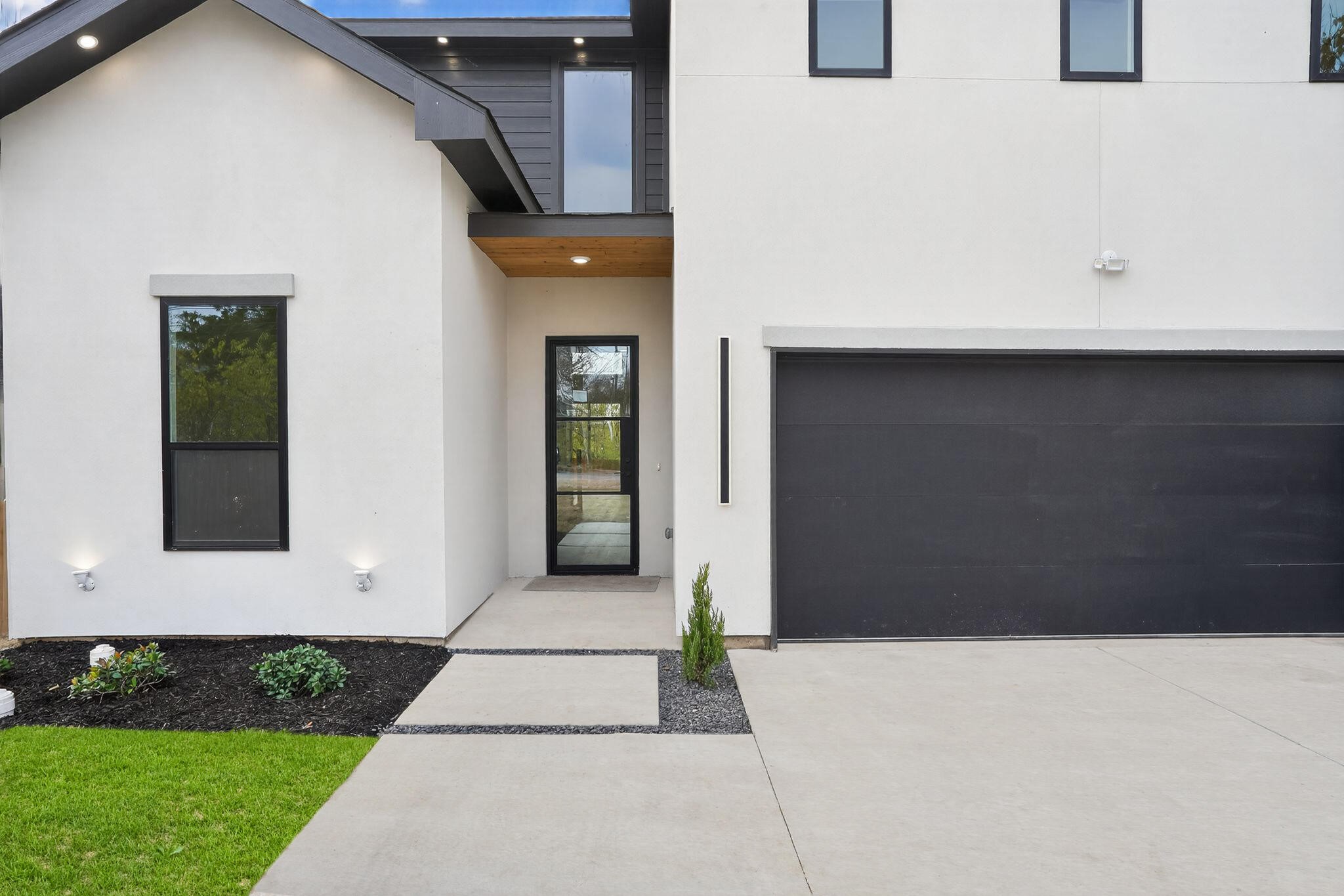 2007 N Montclair Avenue Dallas TX 75208