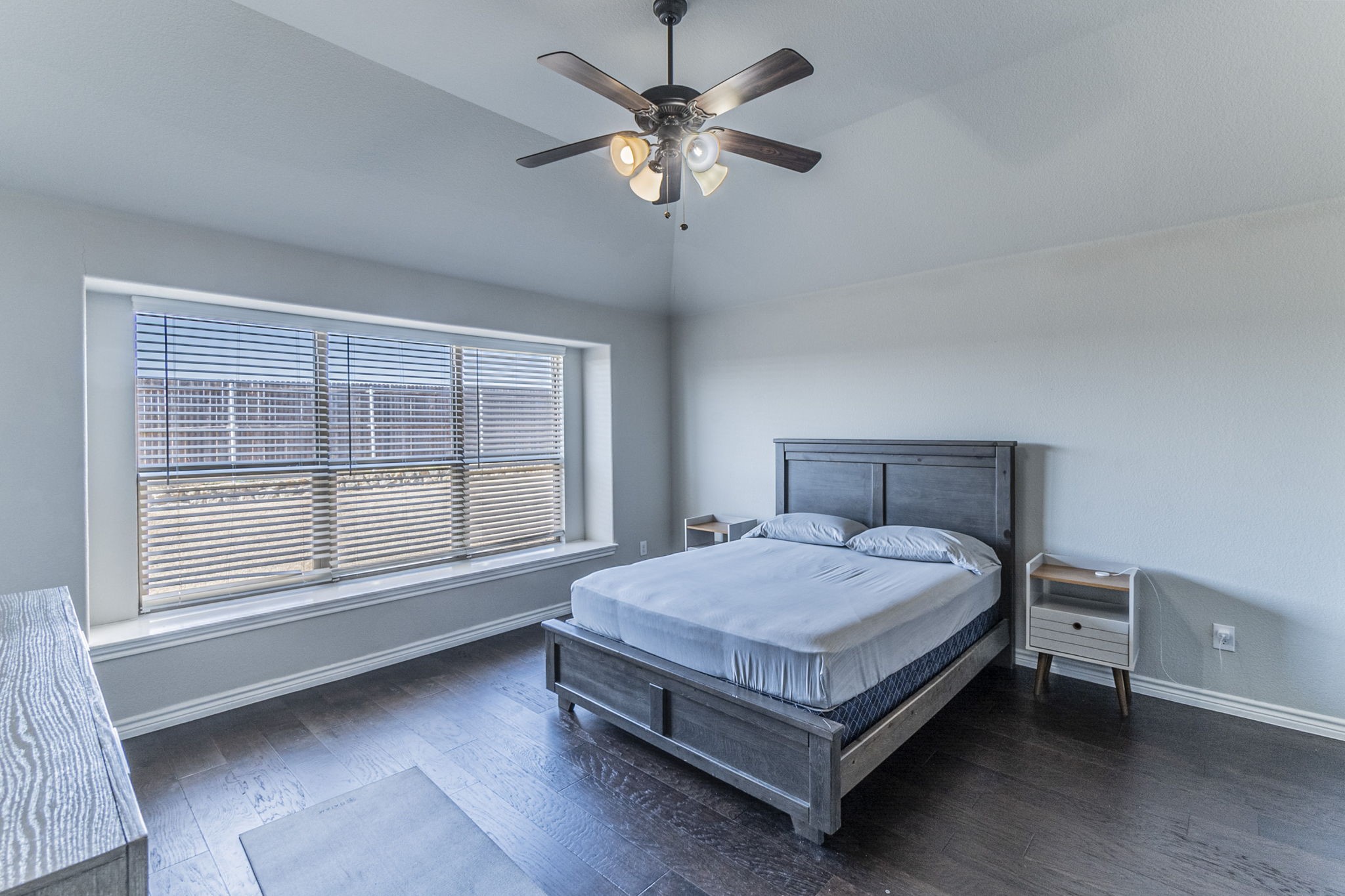 1901 Maplewood Drive Glenn Heights TX 75154
