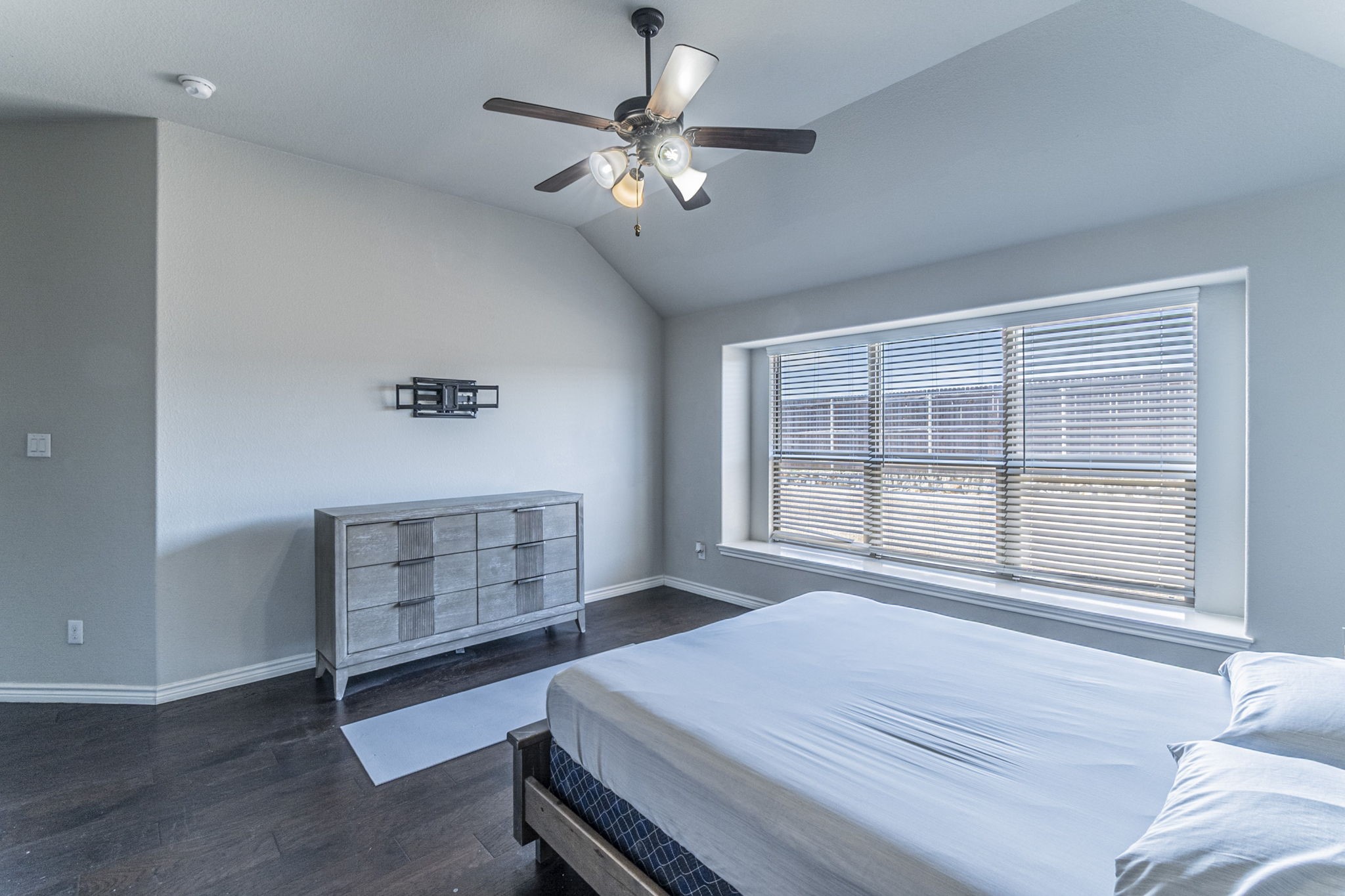 1901 Maplewood Drive Glenn Heights TX 75154