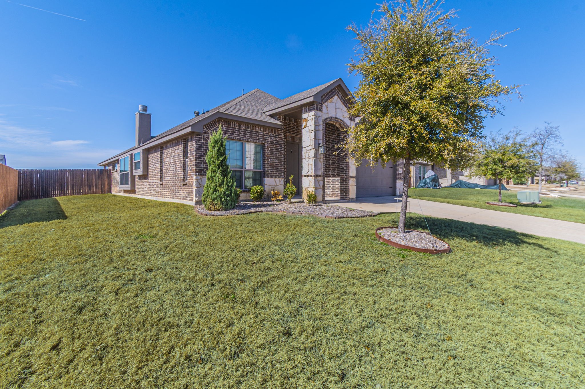 1901 Maplewood Drive Glenn Heights TX 75154