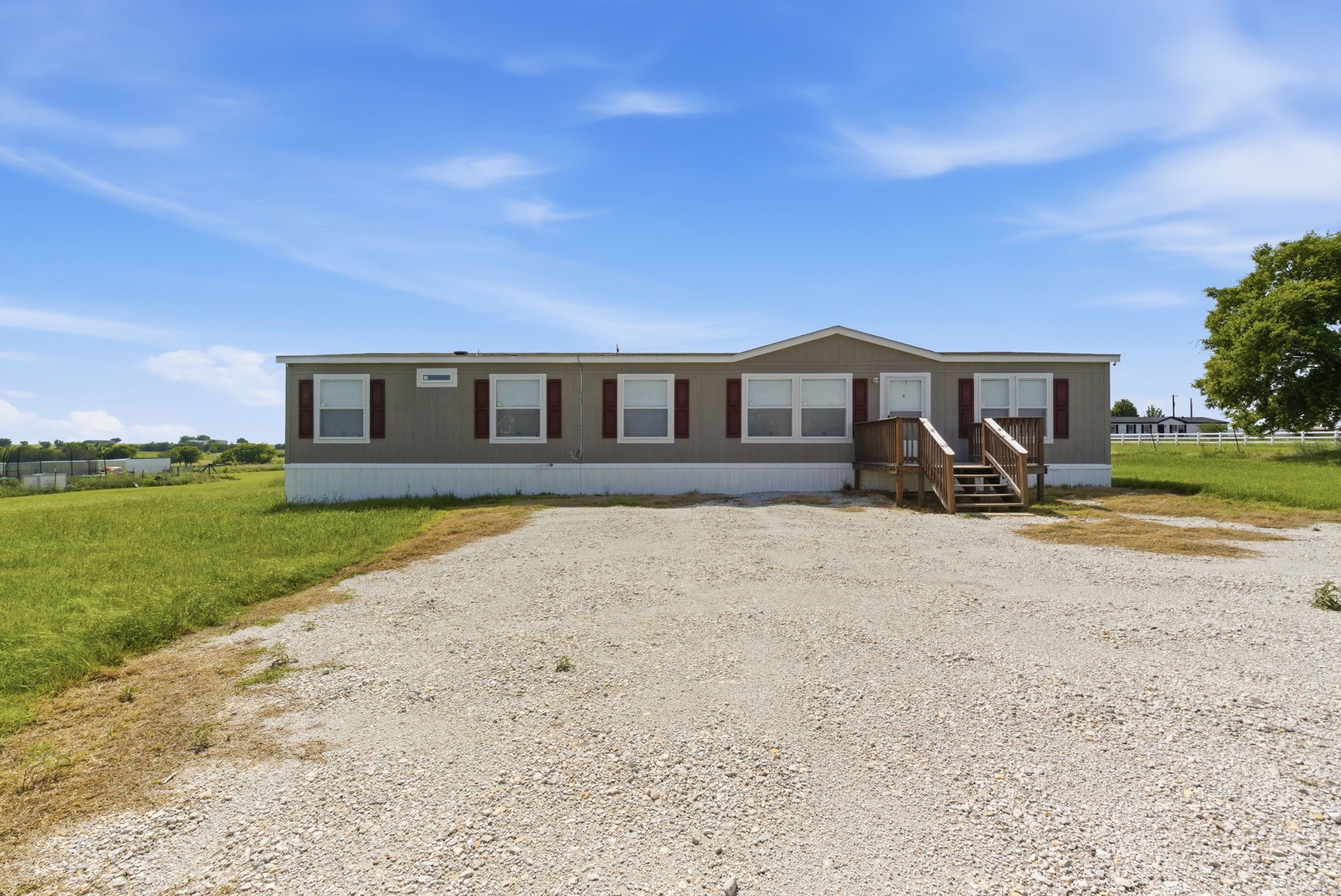 303 Mesa Ridge Decatur TX 76234