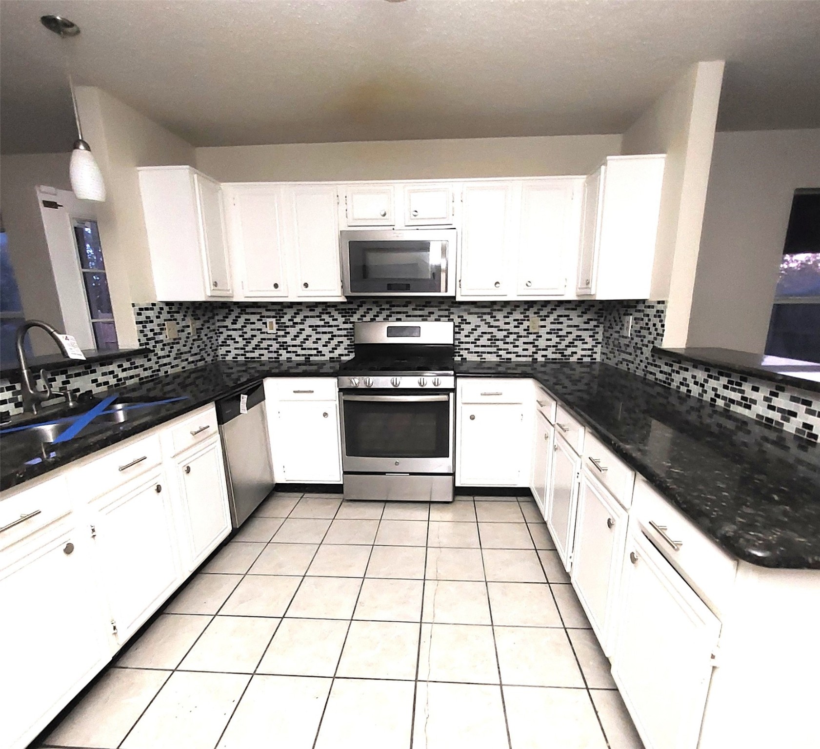 2107 Meadowview Drive Corinth TX 76210
