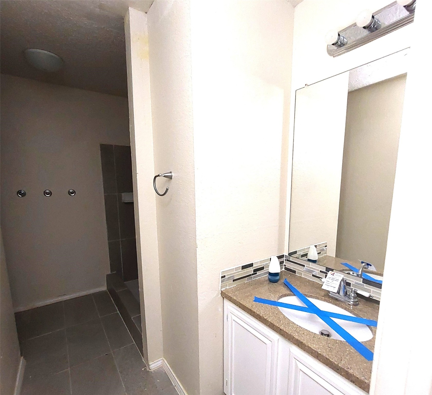 2107 Meadowview Drive Corinth TX 76210