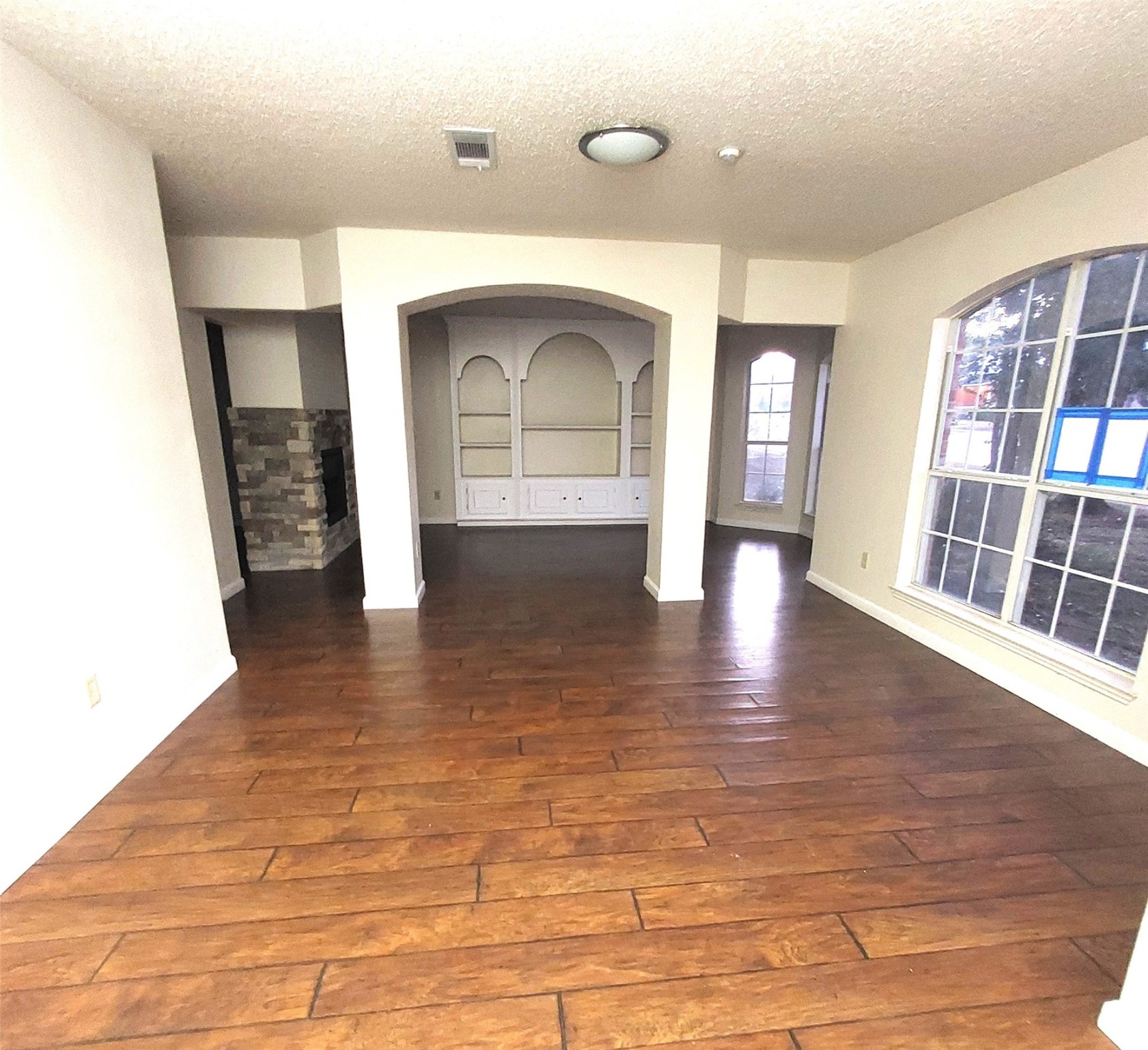 2107 Meadowview Drive Corinth TX 76210