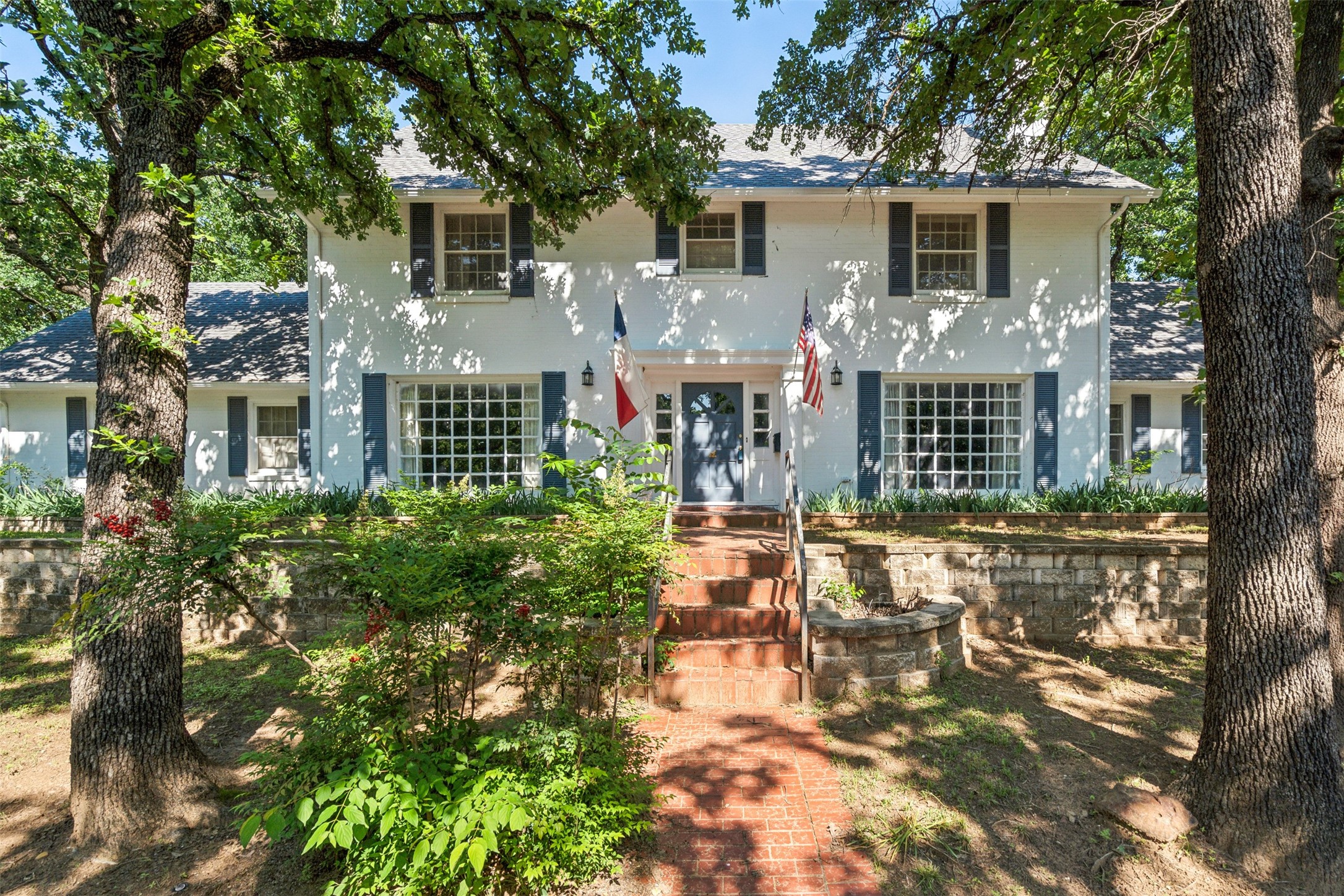 212 Mill Creek Drive Arlington TX 76010